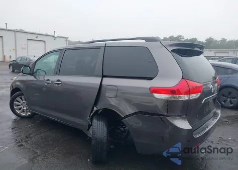 2011 Toyota Sienna Limited из США, поврежденный, VIN 5TDDK3DC5BS021668